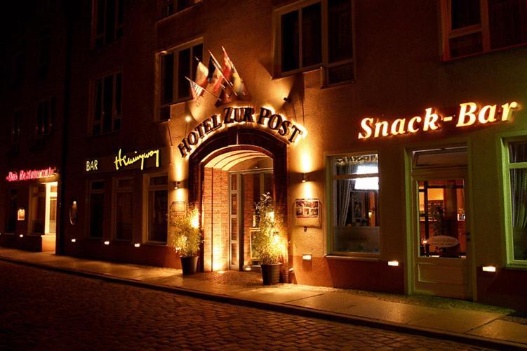 Altstadt Hotel Zur Post شترالسوند المظهر الخارجي الصورة