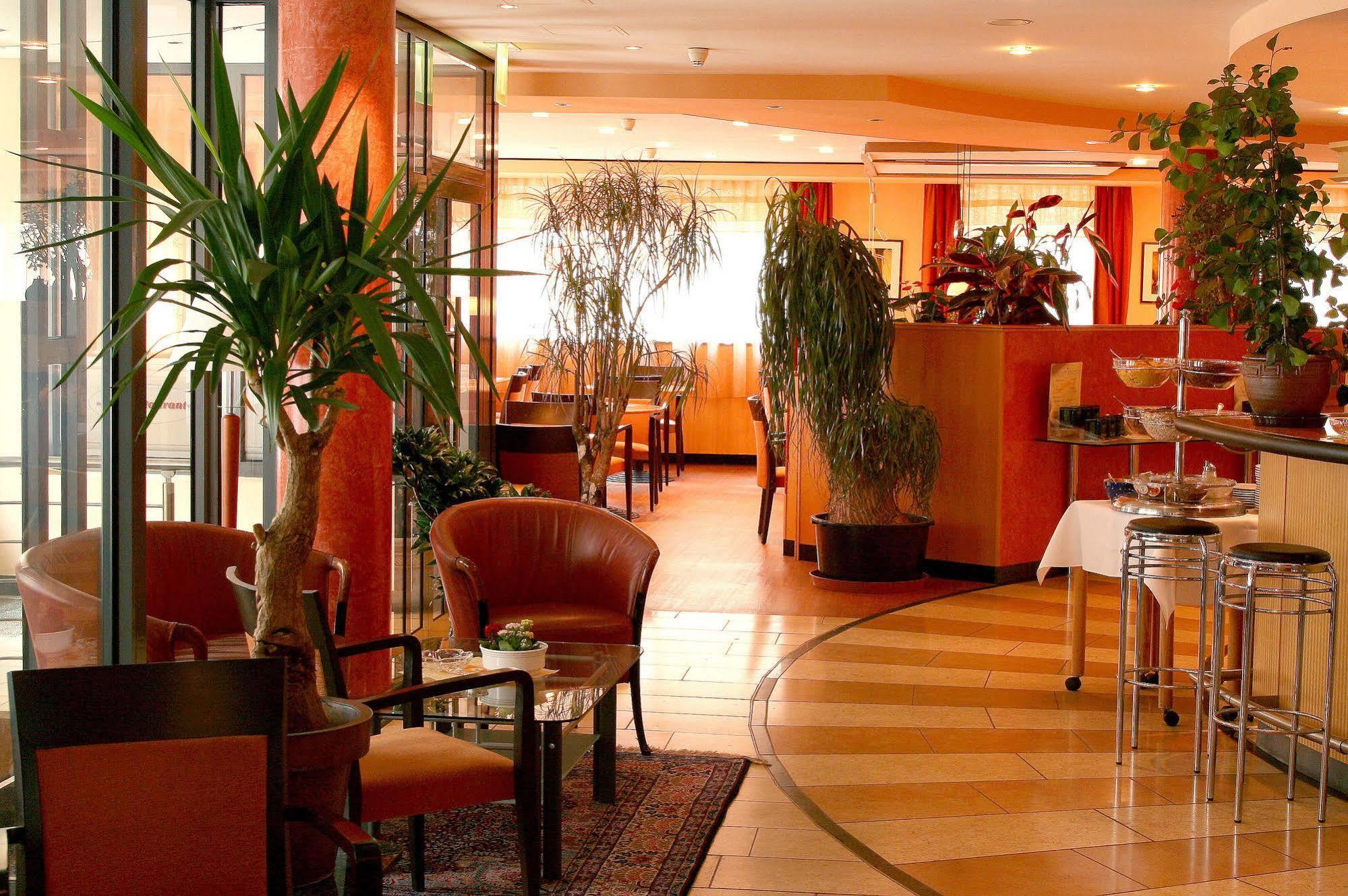 Altstadt Hotel Zur Post شترالسوند المظهر الخارجي الصورة
