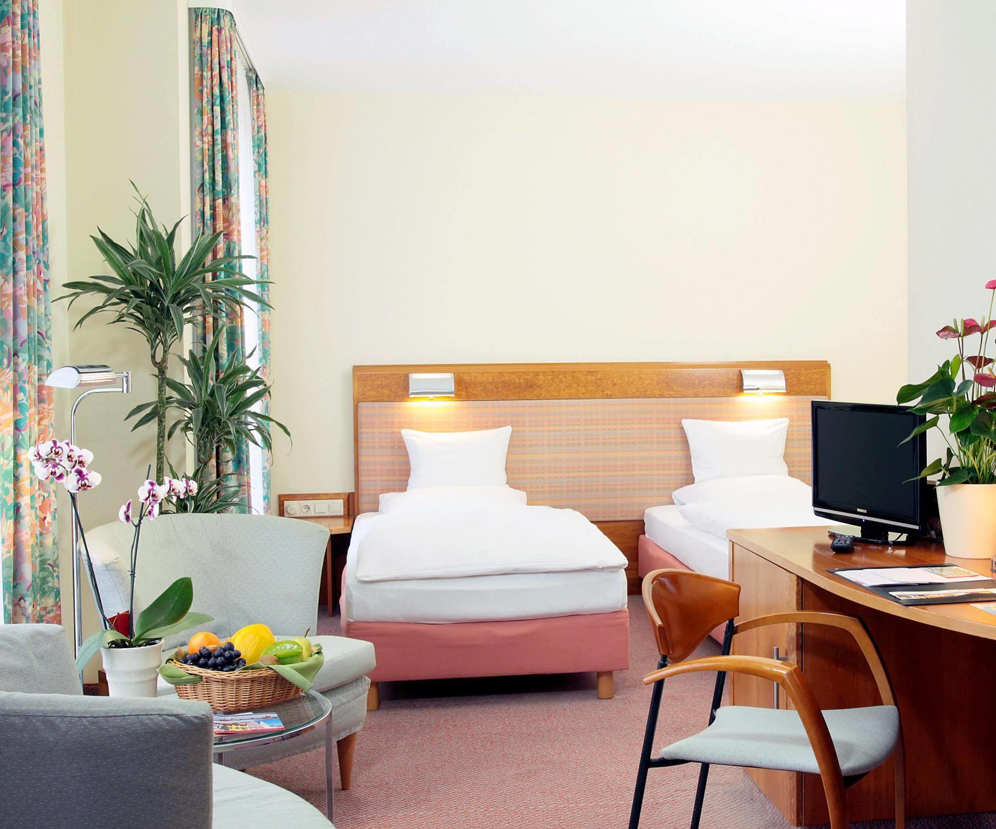 Altstadt Hotel Zur Post شترالسوند المظهر الخارجي الصورة